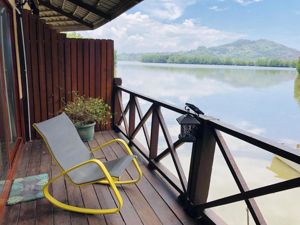 Gayang Friendly Water House Homestay Kota Kinabalu Exterior foto